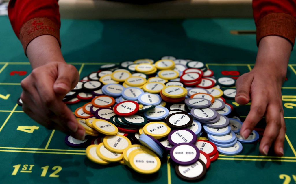 The Complete Guide to Live Dealer Blackjack: Tips from Professional Players